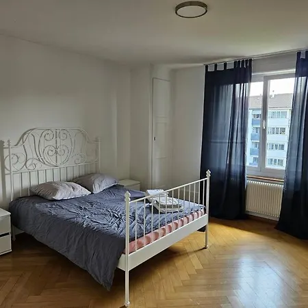In Capital, Sleep Four Apartment